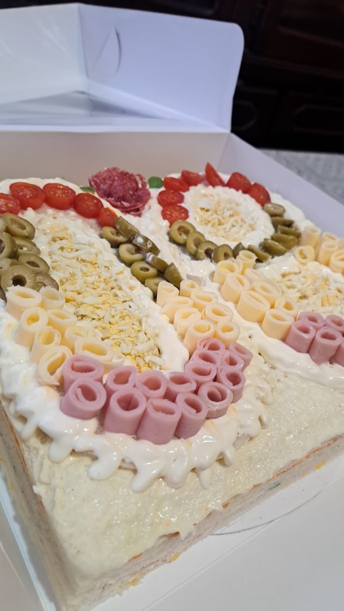 Torta de sándwiches de miga personalizada número 4