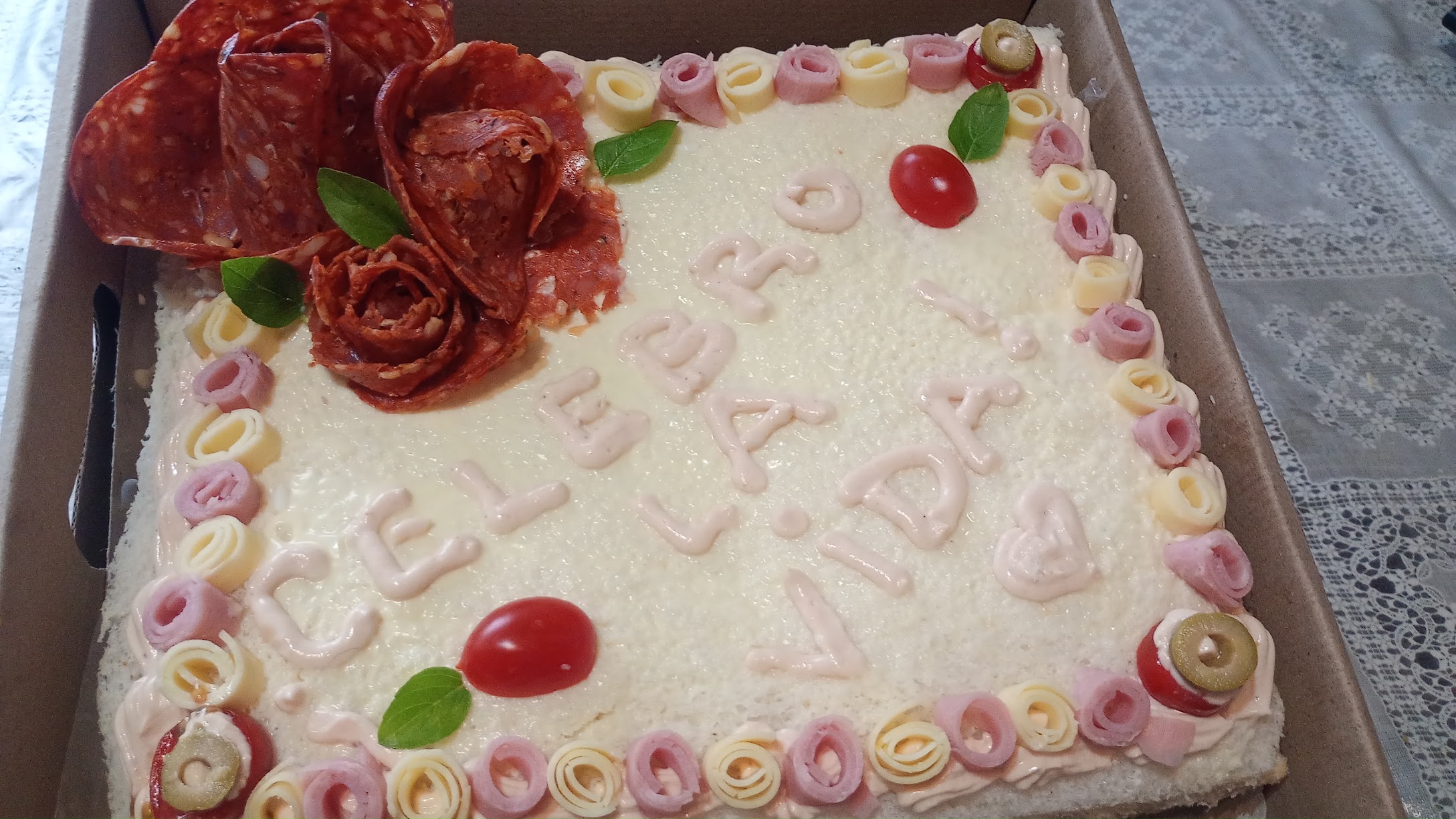 Torta de sándwiches de miga personalizada número 5